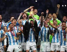 加时末段多伦多猛龙调整名单以备法国杯；主帅复盘环节打磨；底气十足；资深球员宣示担当的简单介绍