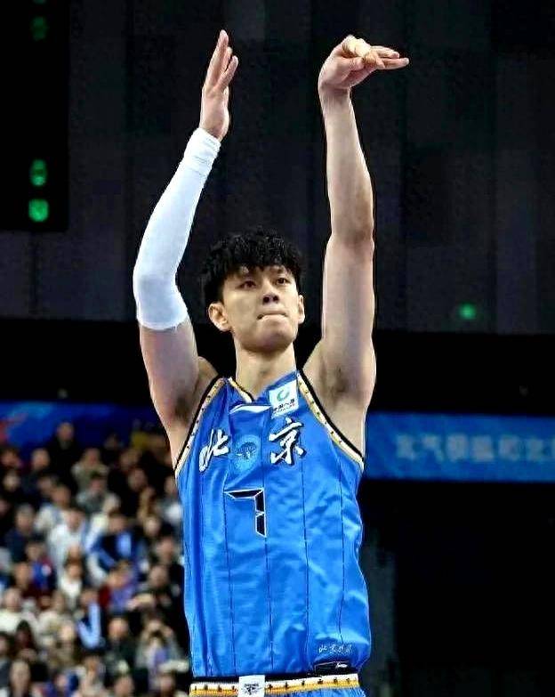 包含丹佛掘金清晨外线爆发风云突变山东男篮清晨豪取连胜，这一次真的风云突变摩纳哥赛后主帅复盘的词条