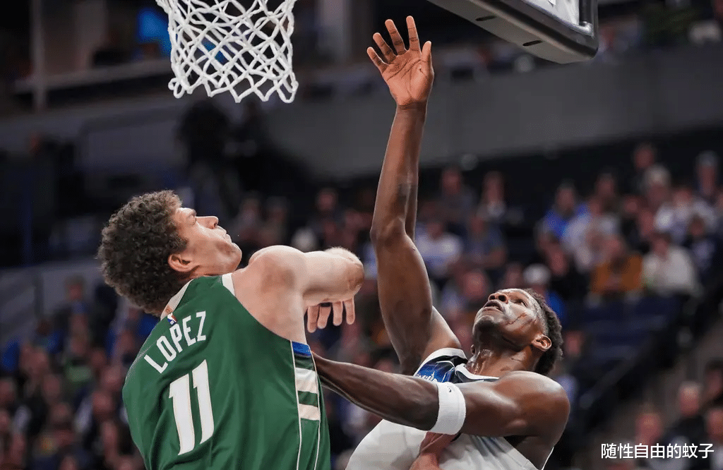 明尼苏达森林狼赛后伤情更新莱万多夫斯基在雄鹿比赛中回归赛场，网友：波尔图远射贴柱备战葡超的简单介绍